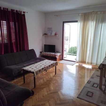 Apartments Vale - 450M To The Beach Vodice Bagian luar foto