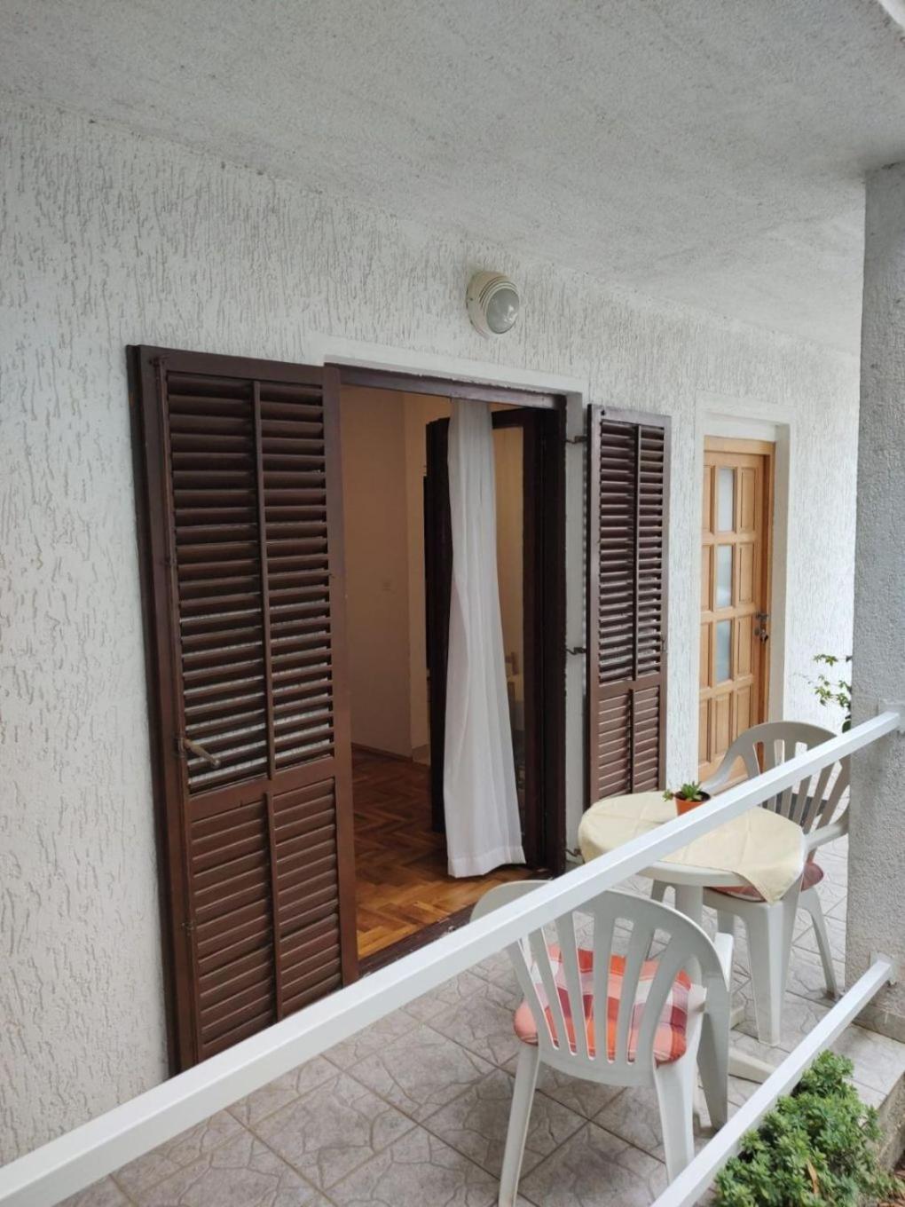 Apartments Vale - 450M To The Beach Vodice Bagian luar foto