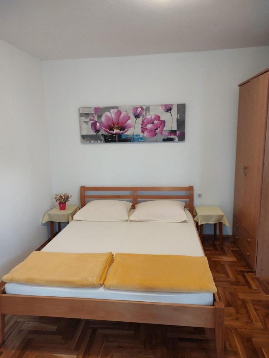 Apartments Vale - 450M To The Beach Vodice Bagian luar foto