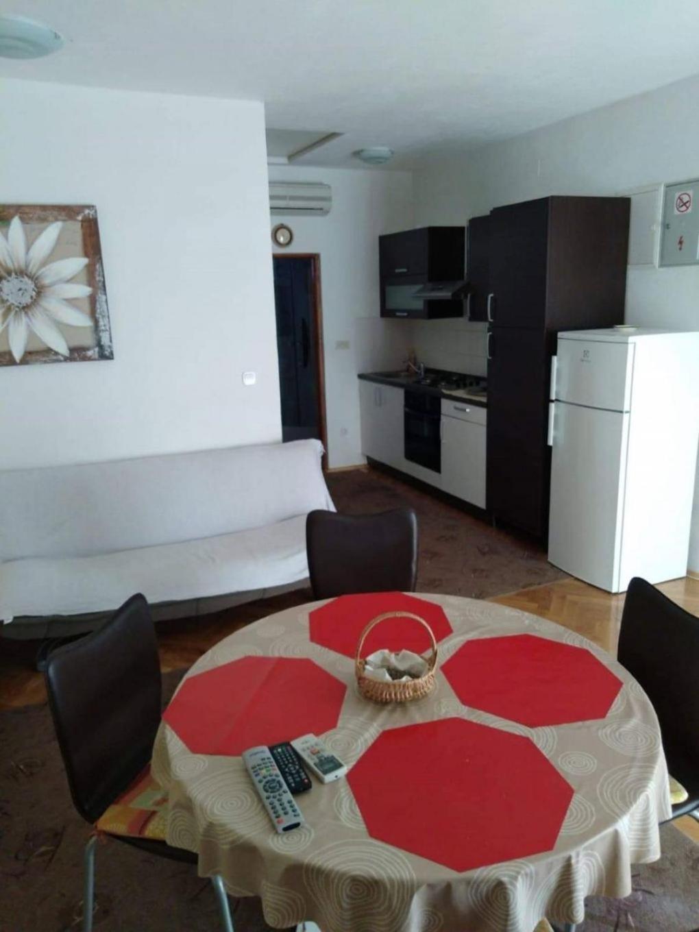 Apartments Vale - 450M To The Beach Vodice Bagian luar foto