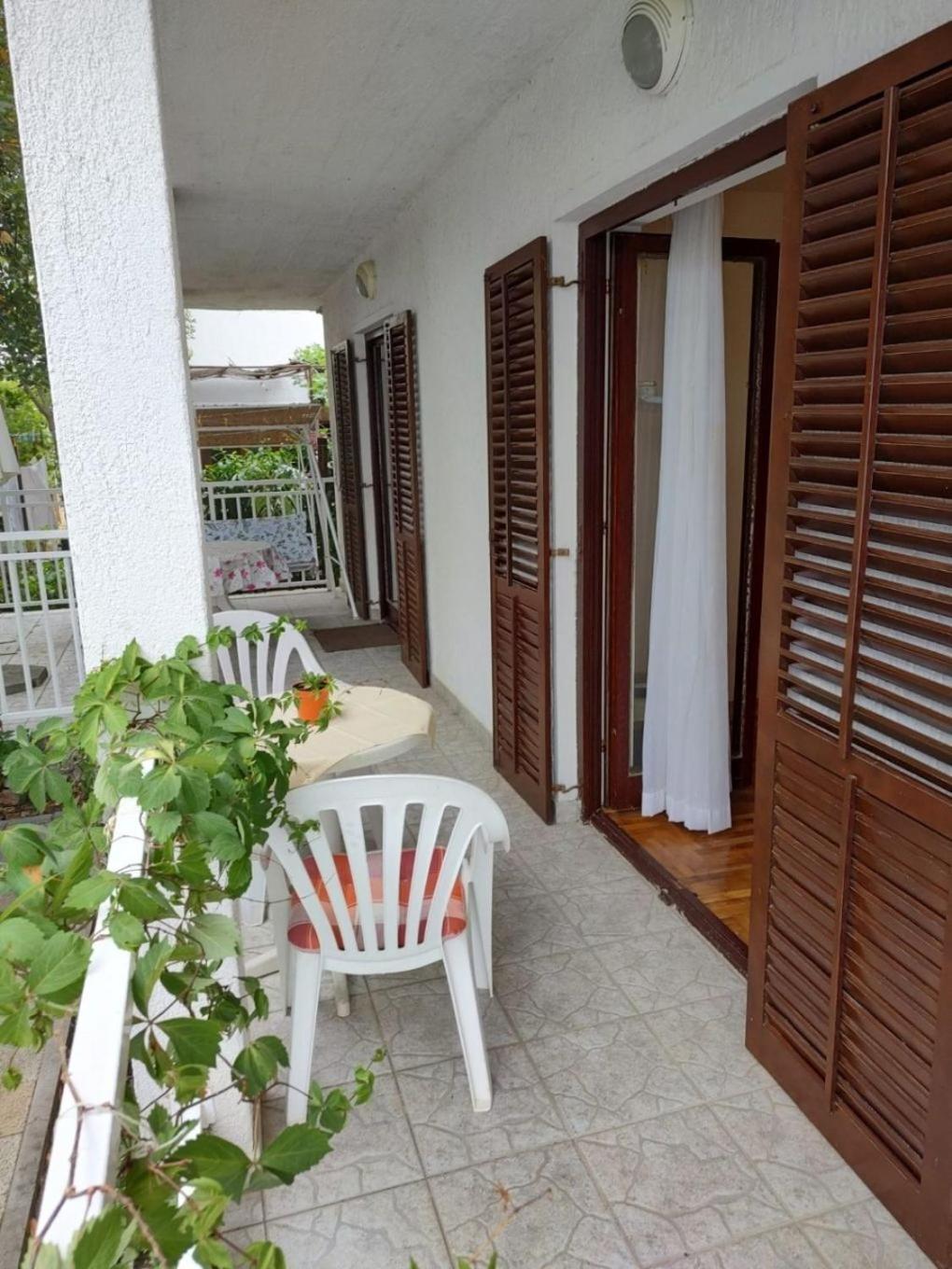 Apartments Vale - 450M To The Beach Vodice Bagian luar foto