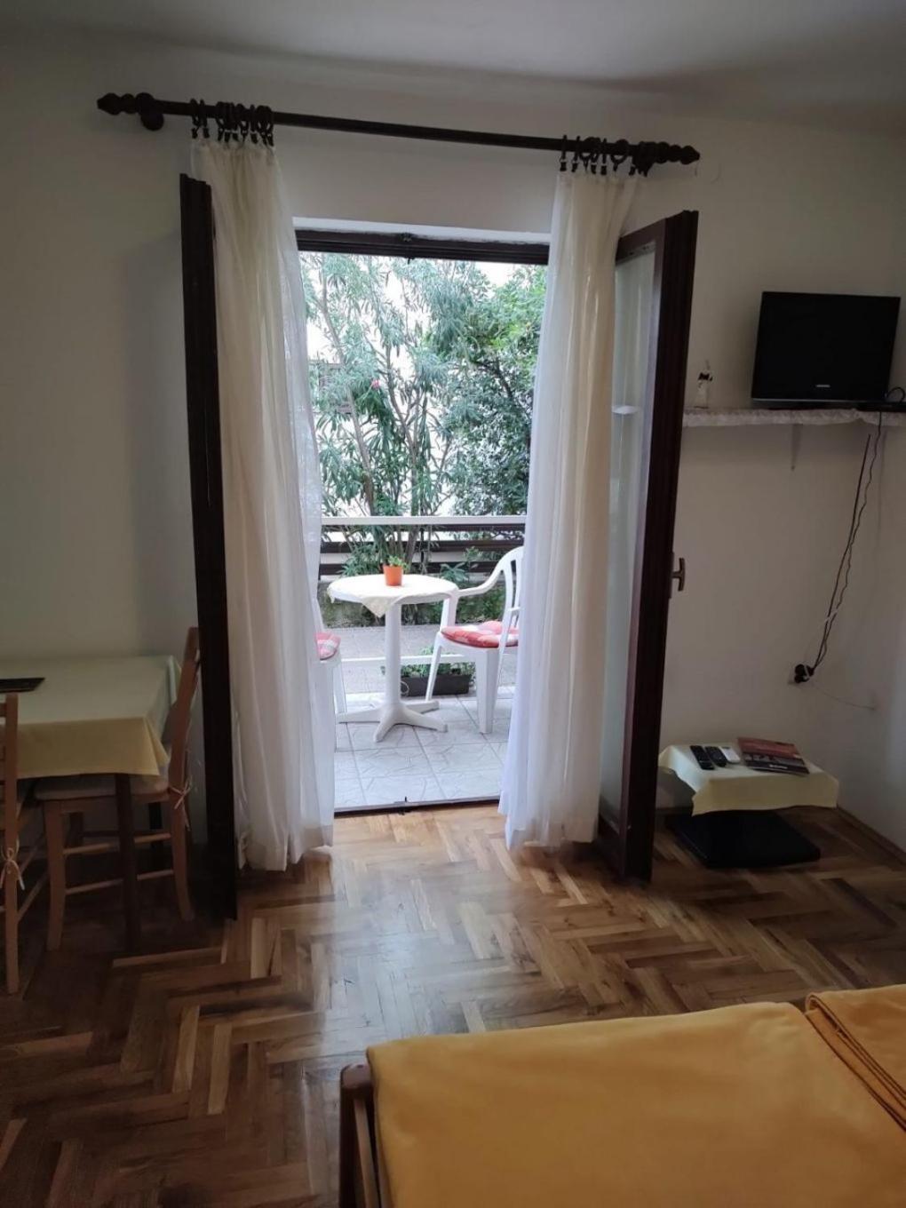 Apartments Vale - 450M To The Beach Vodice Bagian luar foto